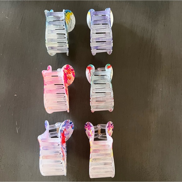 White Heart Purple Royal Blue Yellow Paint Splatter 3“ Lobster Claw Hair Clip - Picture 4 of 4